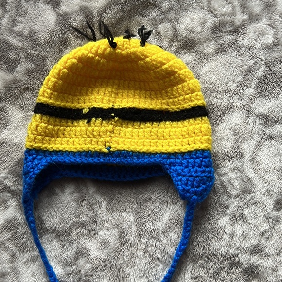 Minions Baby Hat used in Good condition Yellow, Blue, White, Black - Picture 3 of 4